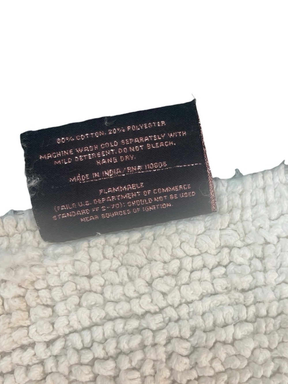 Juicy Couture Brooklyn Vintage Reversible Bath Rug White - Picture 9 of 12